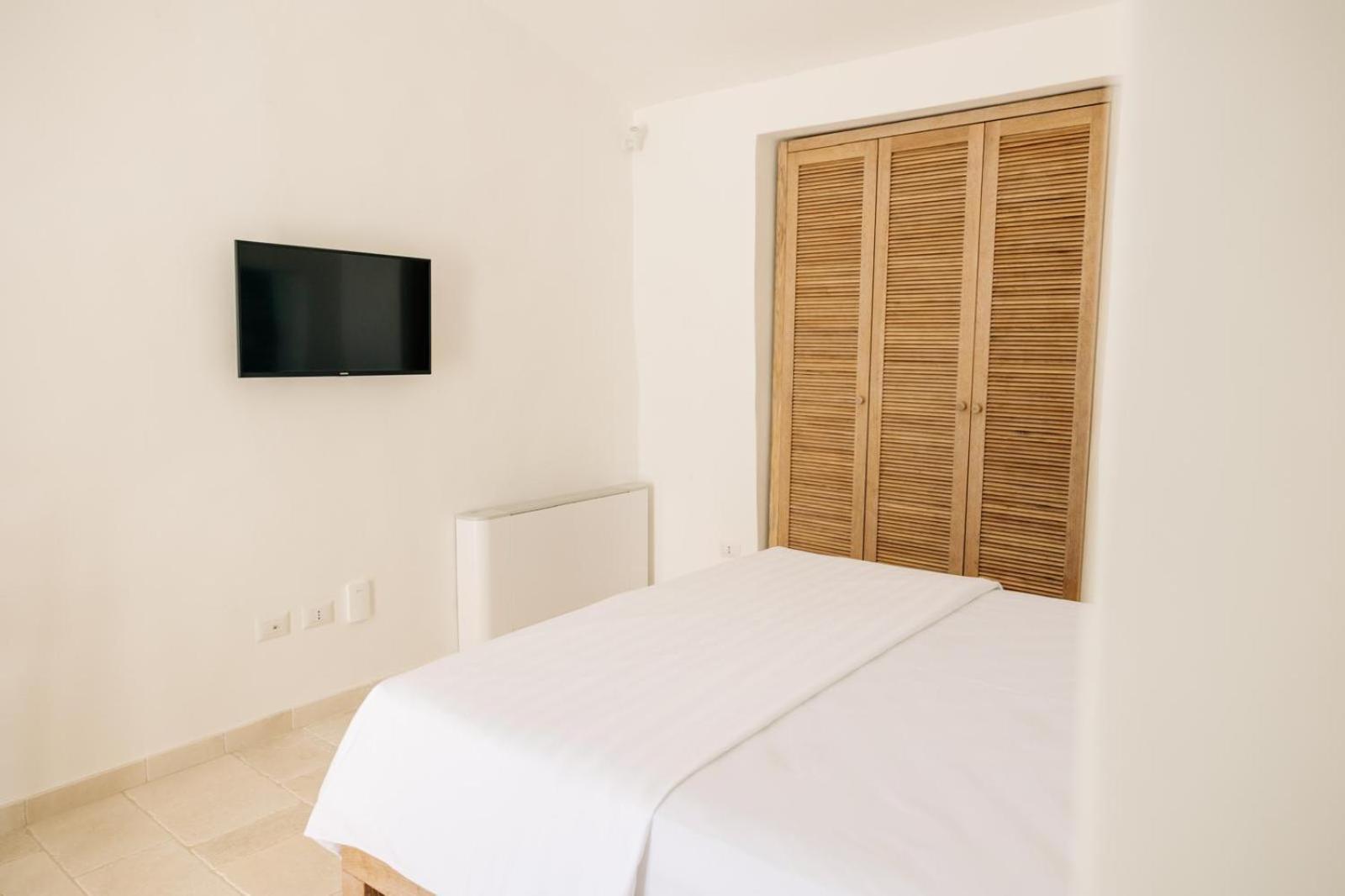 Dimora Stune Hotel Ostuni Bagian luar foto